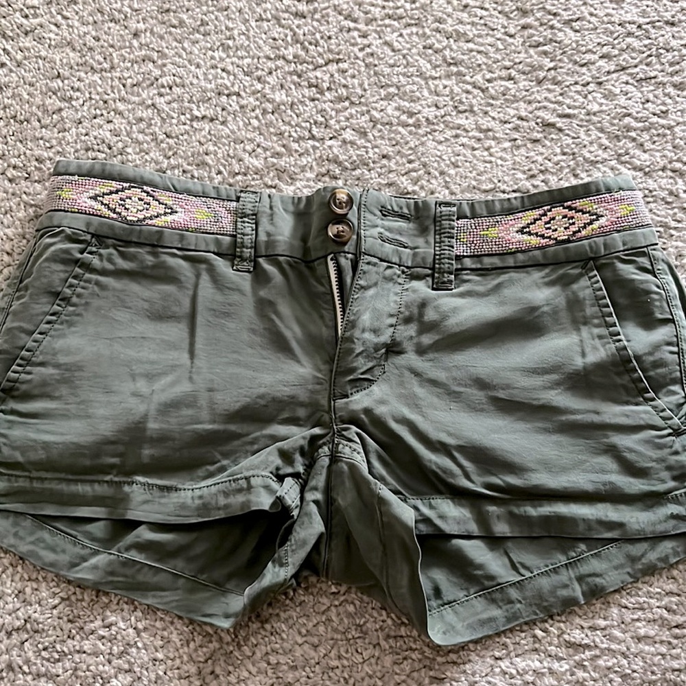 American Eagle Outfitters, 00 shorts